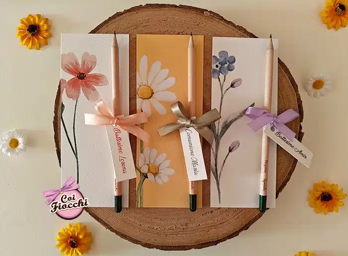 segnaposto con matite piantabili per battesimo bimba personalizzabili con fiori